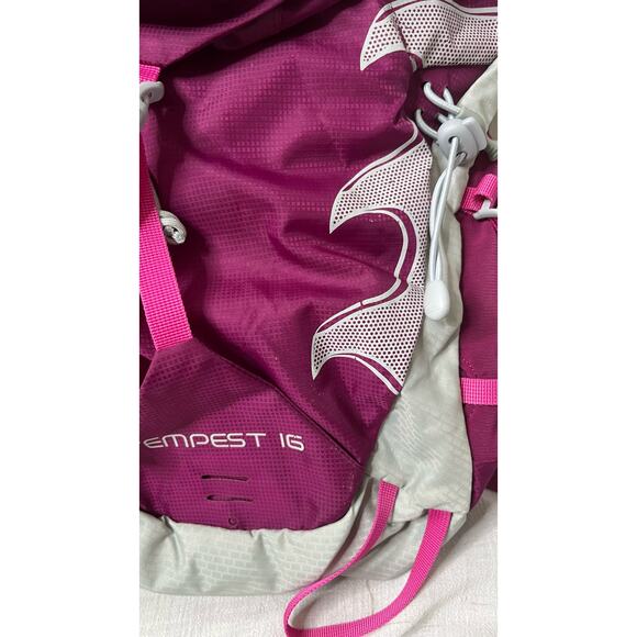 Osprey Tempest 16 Hiking Backpack Magenta with Grey Accents - Picture 2 of 8